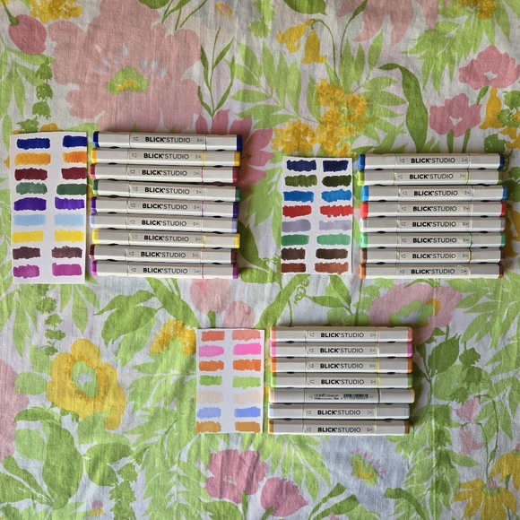 Art Supplies Lot - Picture 8 of 9